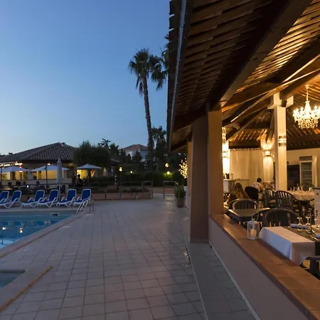 Appartamento Spacious With Balcony On The Eastern Coast Of Corsica *